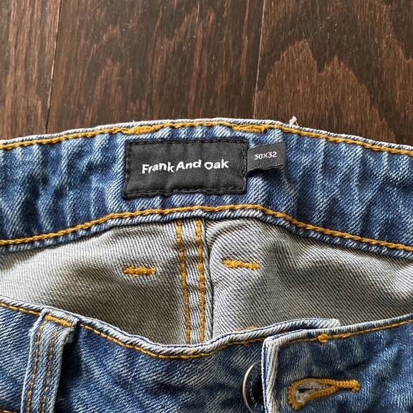 Frank & Oak Dylan Slim light blue faded denim jeans, 30x32 - Picture 2 of 3